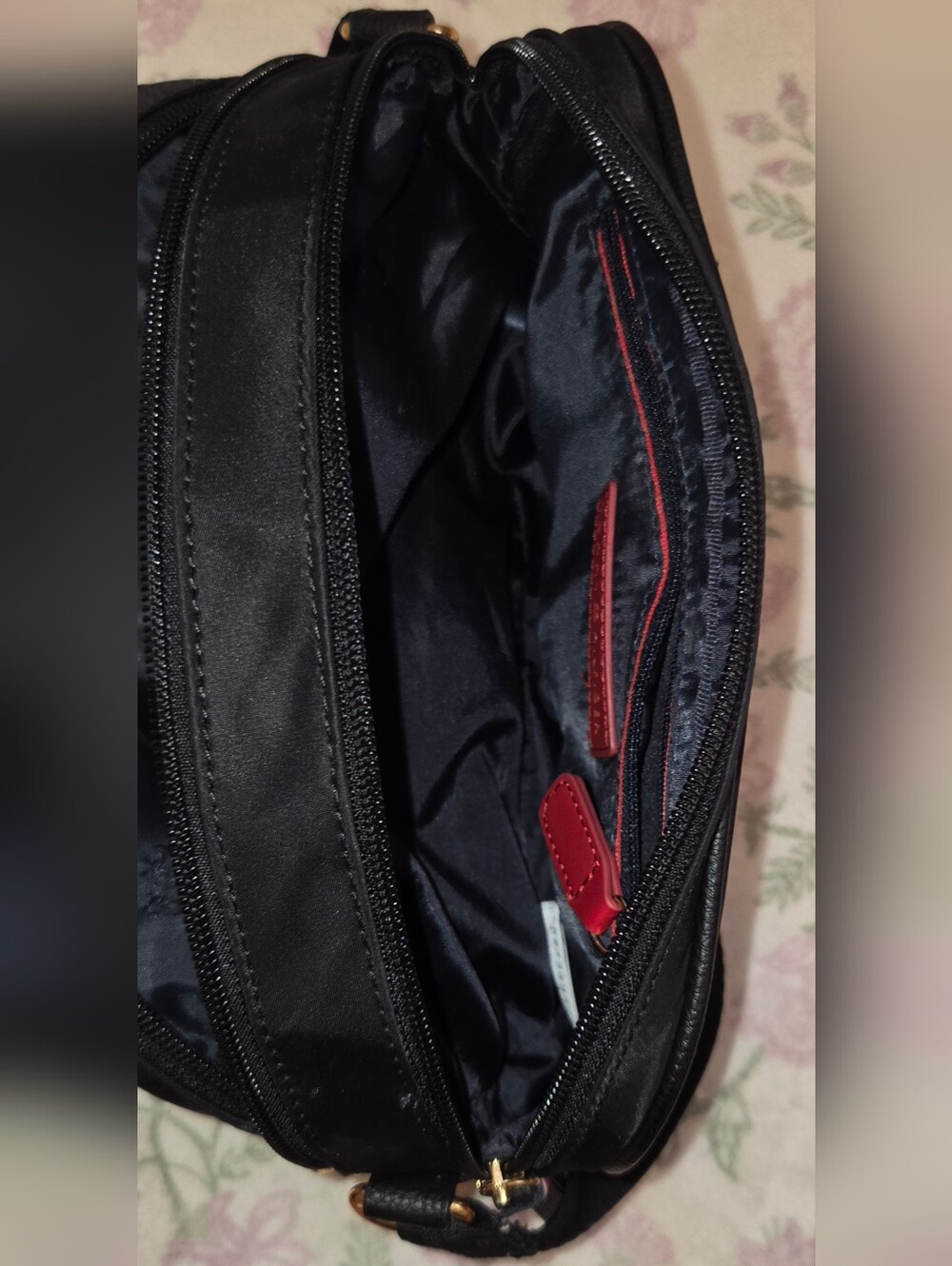 Tommy Hilfiger Black Crossbody Bag - Picture 5 of 6